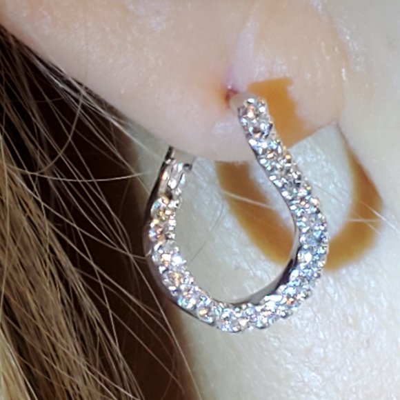 14K WHITE GOLD DIAMOND EARRINGS. - Picture 8 of 8